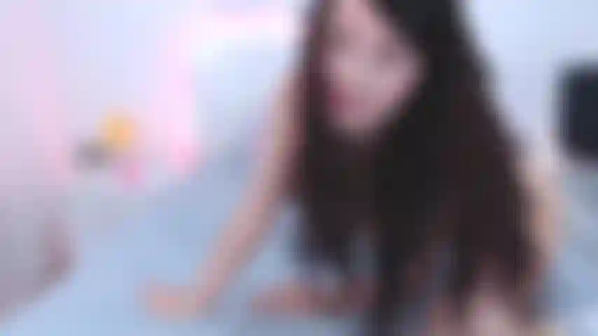 Nua fazendo twerk gostosa.