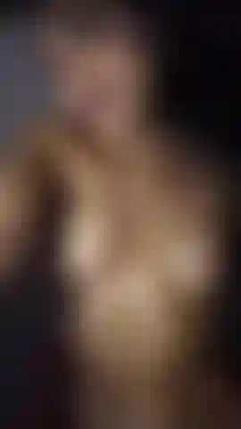 Como você me faz sentir tão bem... Mmmmm😈.