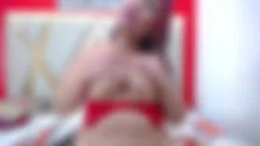 Chupando seu pau grande.