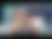 Foda anal com vibrador grande.