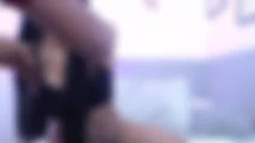 Quero chupar seu pau como se fosse esse vibrador.