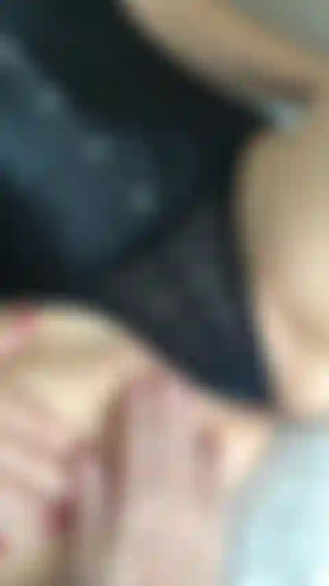 Senhor zorra dedos na minha buceta humm / vídeo de casal.