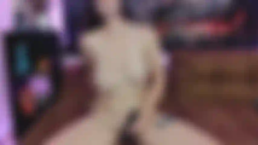 Sereia monta em pau e usa varinha mágica até gozar toda!