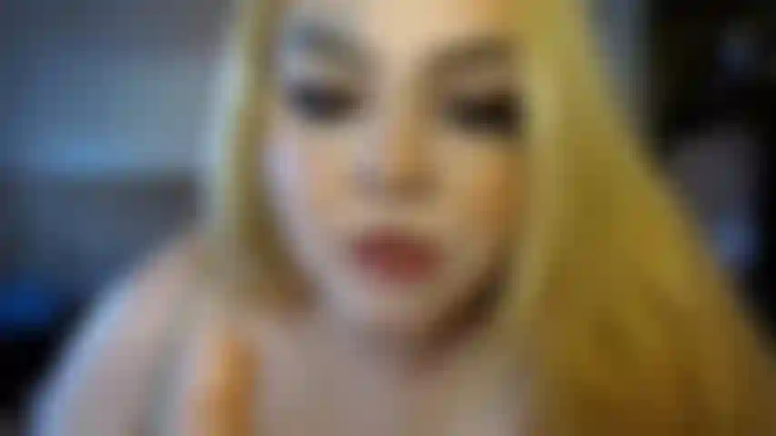 Namorada malcriada te trai (maldosa).