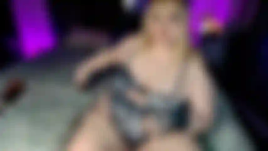 Bunda nua flexionando / transando