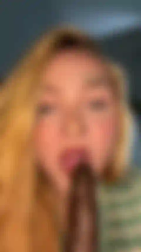 Chupando bbc pela primeira vez.