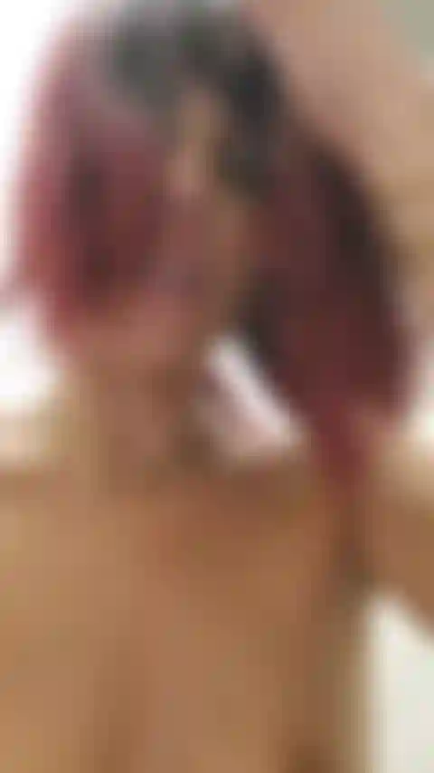 Buceta zoom e ânus cheio de esperma.