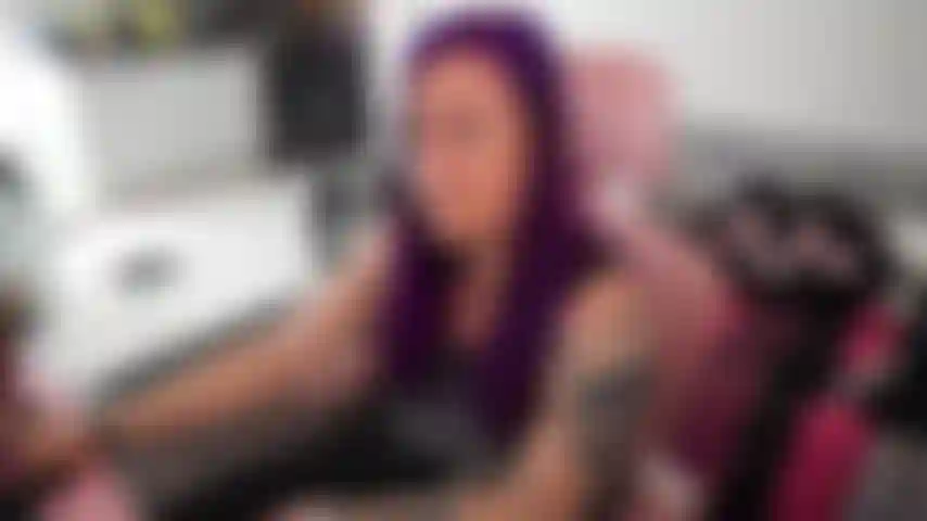 Close up bem longo de bunda aberta.