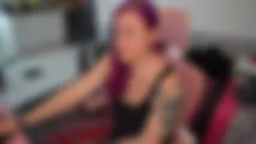 Chat with a Bi Guy and BBC Dildo Blowjob