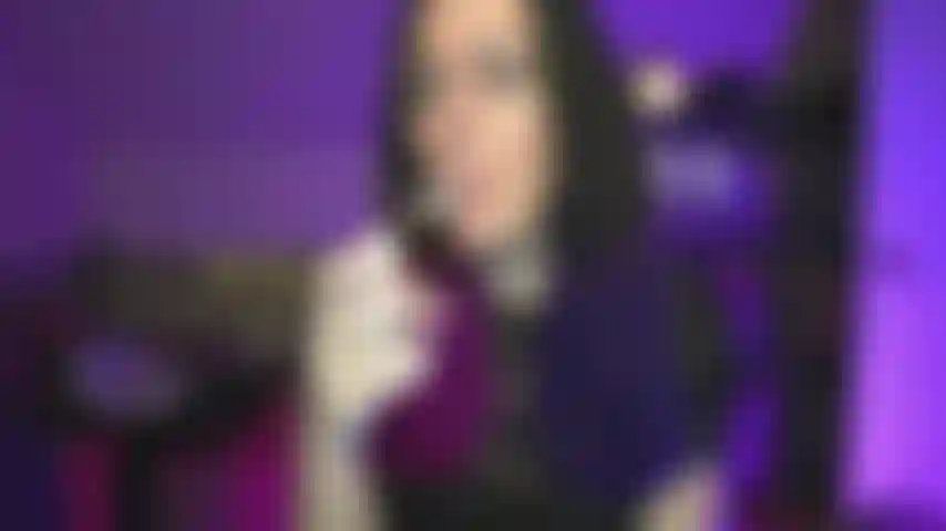 Fumaça e rabo de cavalo.