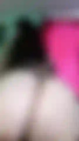 Pawg latina rebolando e fodendo a buceta.