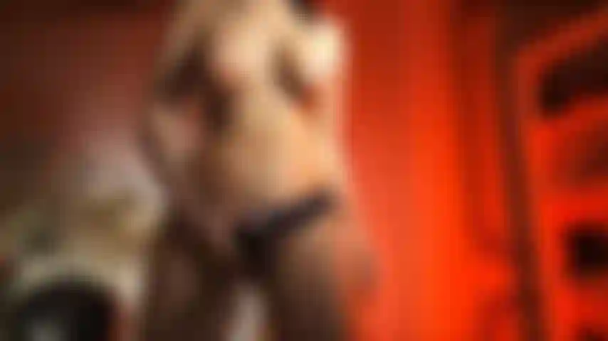 Prepare-se para ser fodida na sua bunda. Vou te foder forte com meu pau grande e duro. Fazendo de você minha cadela. E fala-se muito também.