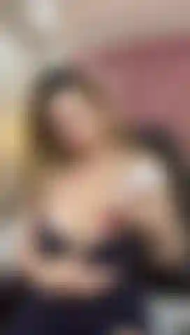 Desliza sobre mim como um sussurro quente que me faz perder o controle.