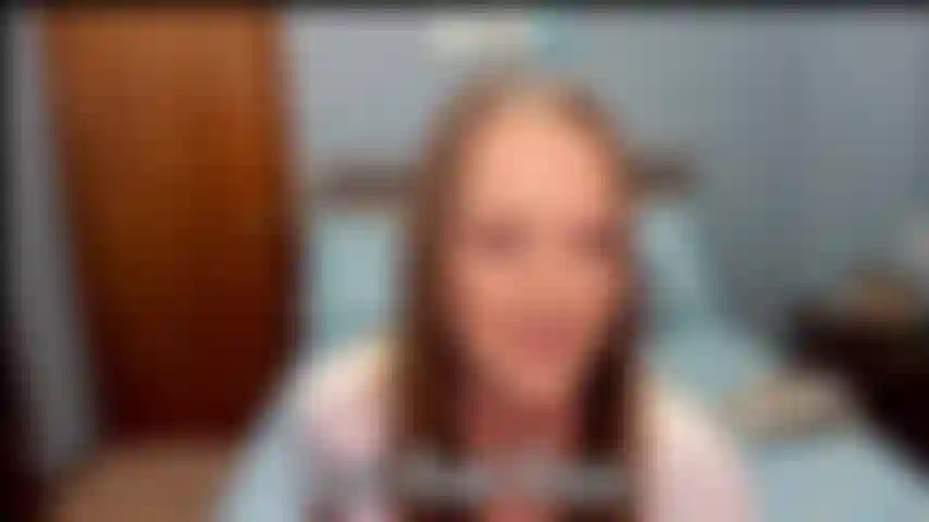 Tirando o short jeans - clipe curto meu tirando a roupa e exibindo uma bunda grande e gorda.