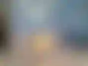 Para todos os meus amantes de meia-calça. Meia-calça transparente quase preta. Gold show de mim provocando você mostrando a bunda transparente e a virilha. Eu digo para você adorar minha bunda e pés de meia-calça. Joi.