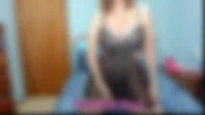 Vibrando orgasmo com dedilhado na bunda - isso é uma raridade porque muito raramente não faço anal, mas hoje eu estava com tesão e toquei minha bunda para um fã especial depois de me fazer gozar com minha vibração.