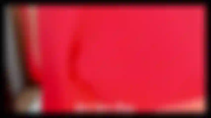 Saia jean sem calcinha bbc vibrador chupa - me exibindo com minissaia jeans azul sem calcinha. Te provocando lentamente com minha bunda grande, conversa suja e joi.