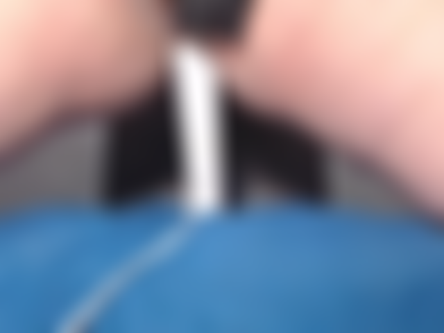 Arrombando a xoxota!!!