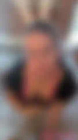 Recompensa de criação para uma boa coelhinha plugada.