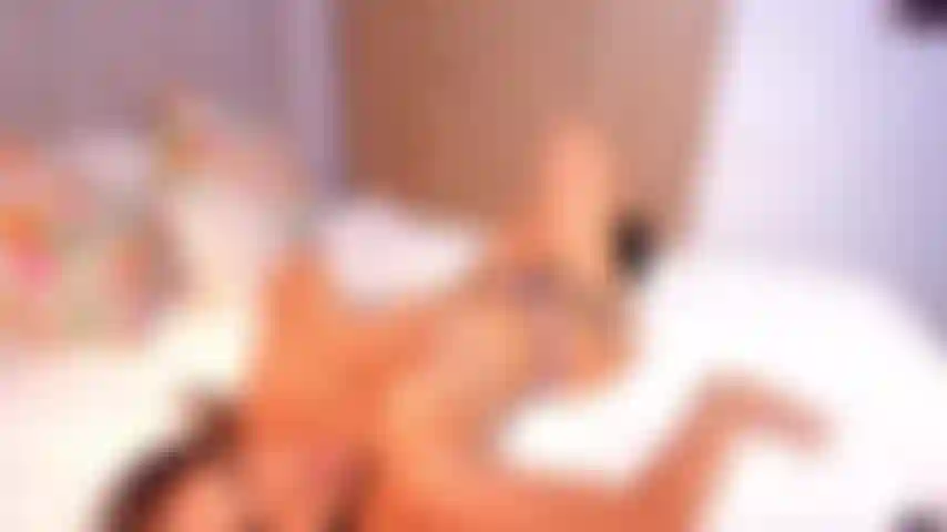 Queria dormir, mas acabei ficando com calor na cama.