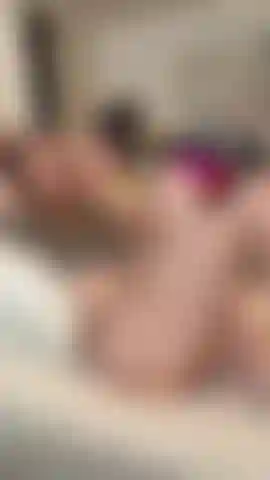 Posing, cosying and stroking my girl dick until I ooze cum!My comfiest and cosiest cum video yet :>