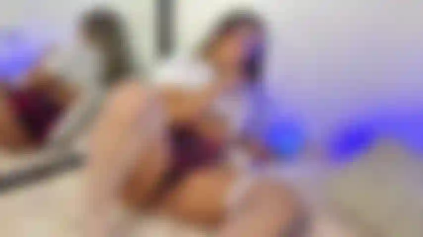 NAUHGTY COLLEGE GIRL HAVING AN ORGASM WHILE SHE STUDIES!