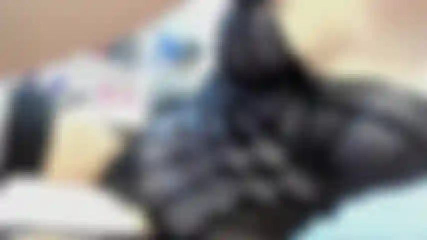 Super tarada, botas, meias, látex.