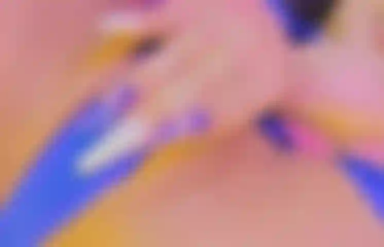 Uma boceta de tanga.