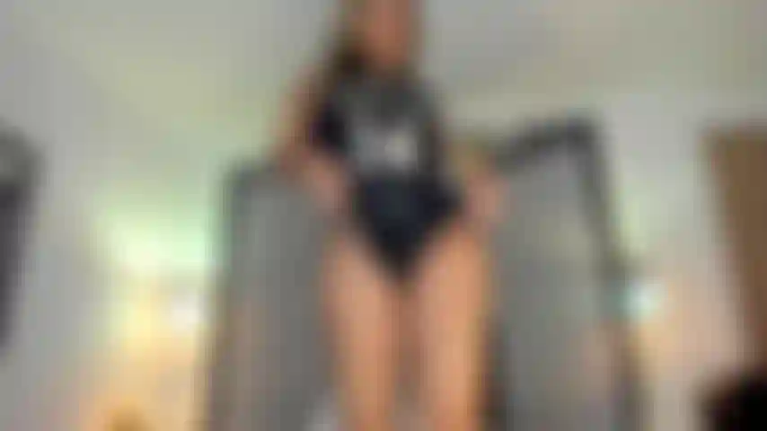 Striptease de loira.