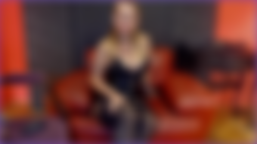 Hello piggy, spending another day looking at the porn sites and jerking of over the women you cant have..pathetic is it?