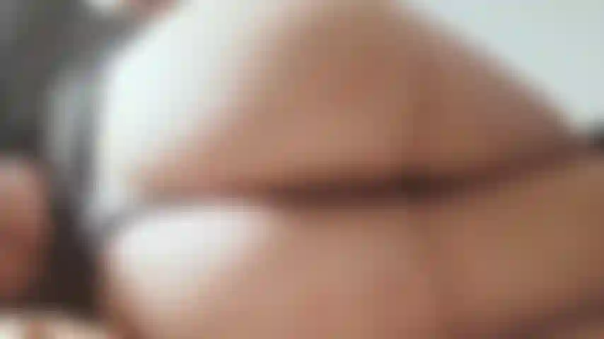 Uma rápida amostra de um close up de jogo anal usando algumas contas vibratórias. Áudio chegando aos vídeos em breve!