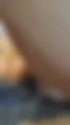 Orgasmo com meu brinquedo e meus dedos, esguicho.
