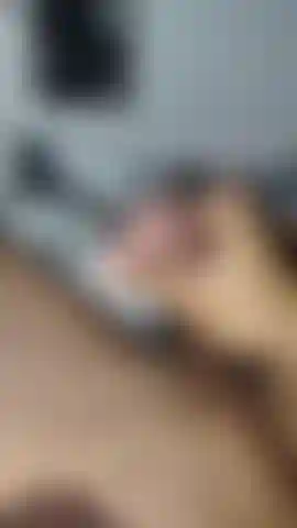 Um grande gozada e punheta no meu pau molhado e gostoso pra você, meu bem.