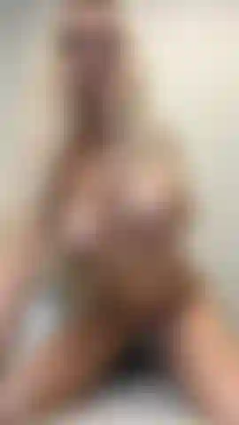 13.08.2026 Naked body teasing