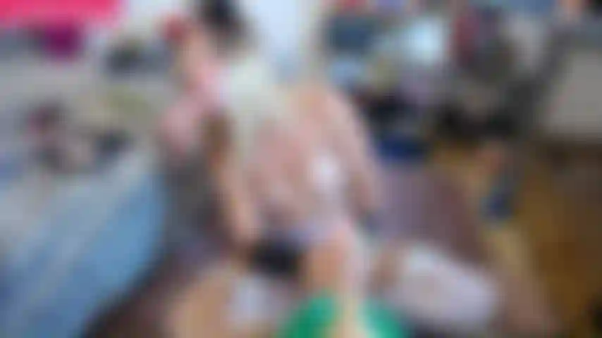 Sloppy bj - dedilhado esguicho - facial.