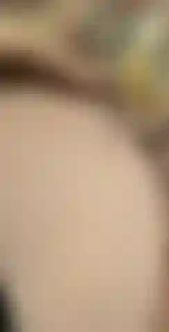 Esta é a fantasia suja de grávida com a qual você se masturba e é tudo real, veja como estou madura e pronta, cada curva saltando, molhadinha só para você. Me veja mostrando exatamente o quão grande e cheia estou desbloqueie para ver a coisa toda 😏.