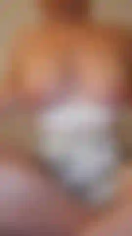 Foda-se… me veja tirando tudo… acha que vai conseguir chegar ao fim sem repetir?