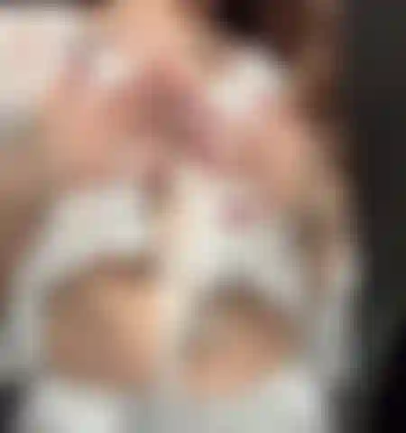 Bouncing them golden titties xoxox