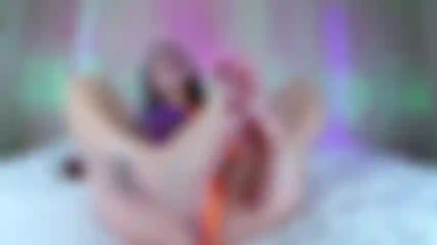 Pé cucado e cei por palhaço.