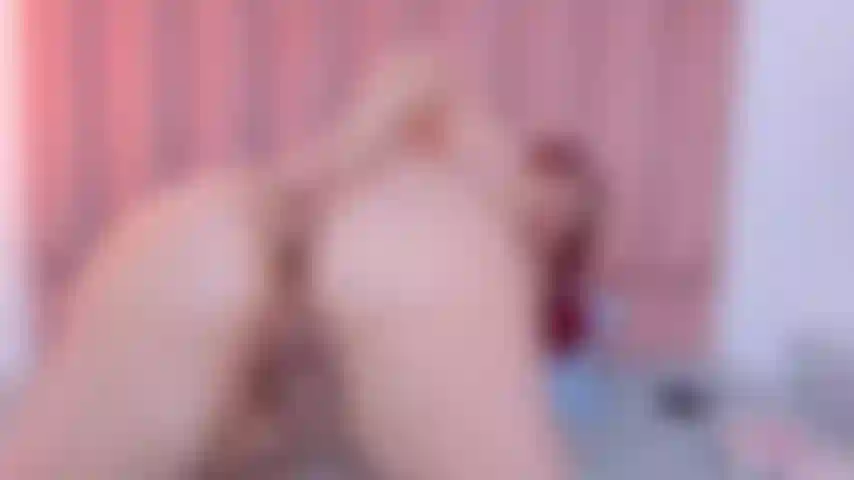 Veja como eu fodo minha bunda molhada para você.