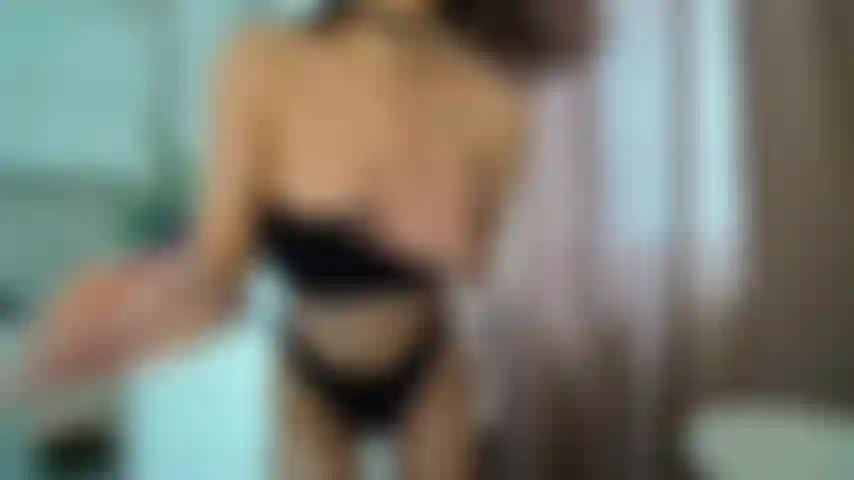 Eu sou uma gatinha ^^ miau.